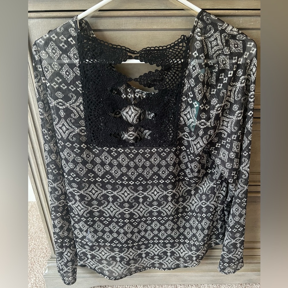 Maurices blouse - Picture 2 of 3